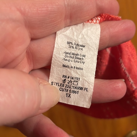 W5 top. Like new condition - Picture 5 of 5